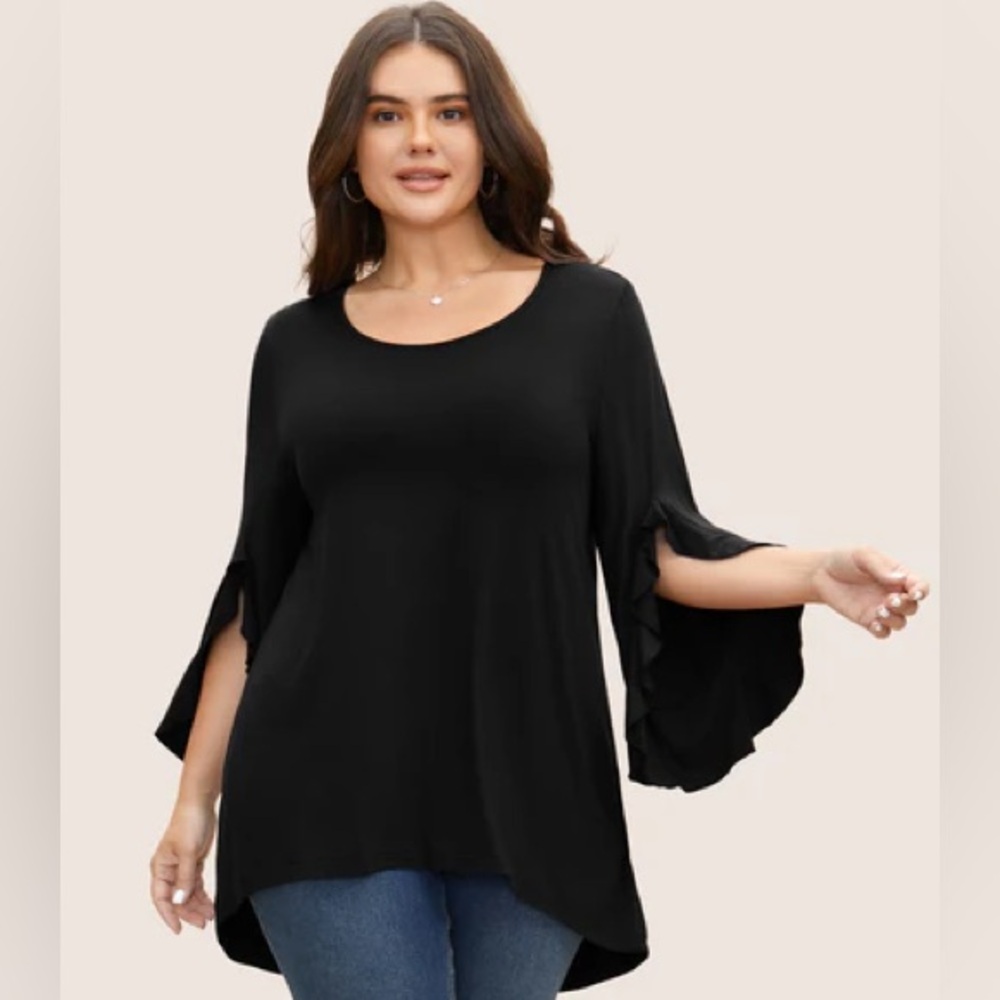 BloomChic Black Blouse with Bell Sleeves size 14/16 NWT
